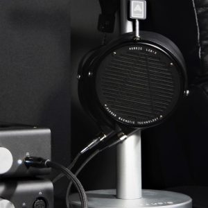 ZMF Meze Audeze Headphone Cable - Close-Up