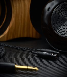 Vanish ZMF Meze Audeze Headphone Cable - Close Stand