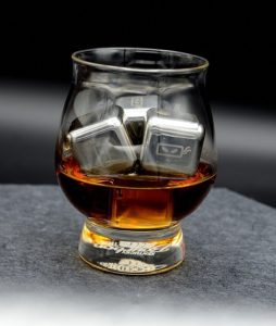 Stainless Steel Whiskey Stones Cubes in Glass